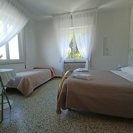 Beeliving Room&Breakfast (Adults Only) Riccione Esterno foto